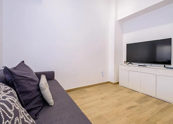 8 Pers, Equipped, 1 Min Playa Del Cura - 27a